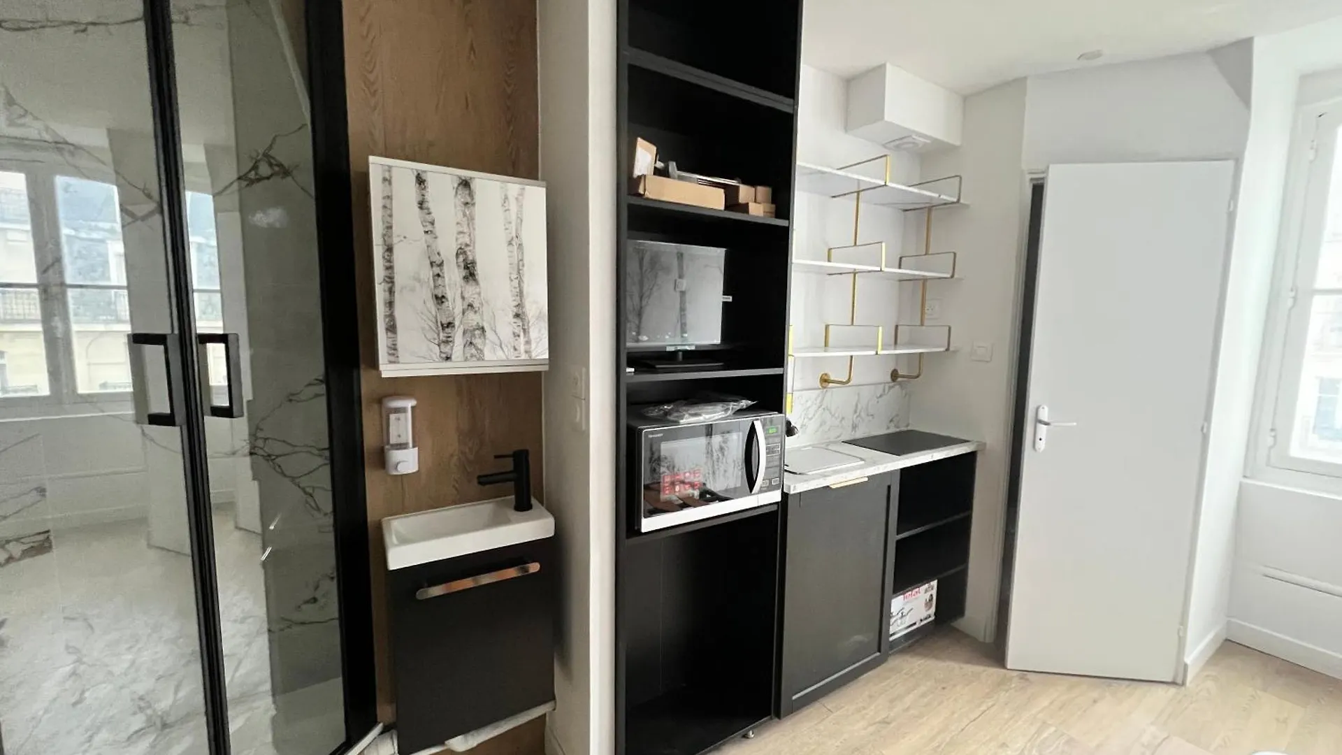 Batignolles, Montmartre Chambre 12M2 , Metro 13 Et 14 Paris 0*,  France