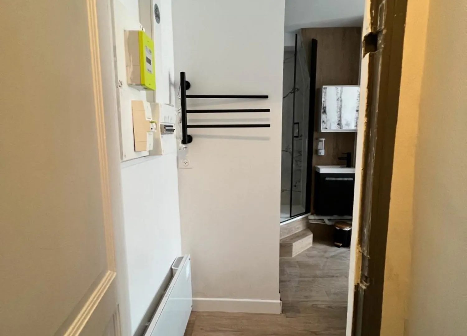 Batignolles, Montmartre Chambre 12M2 , Metro 13 Et 14 Παρίσι