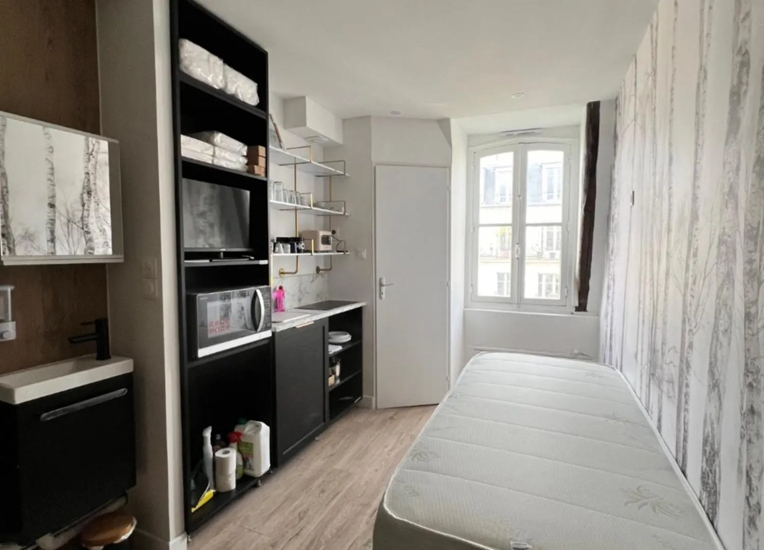 Batignolles, Montmartre Chambre 12M2 , Metro 13 Et 14 Παρίσι