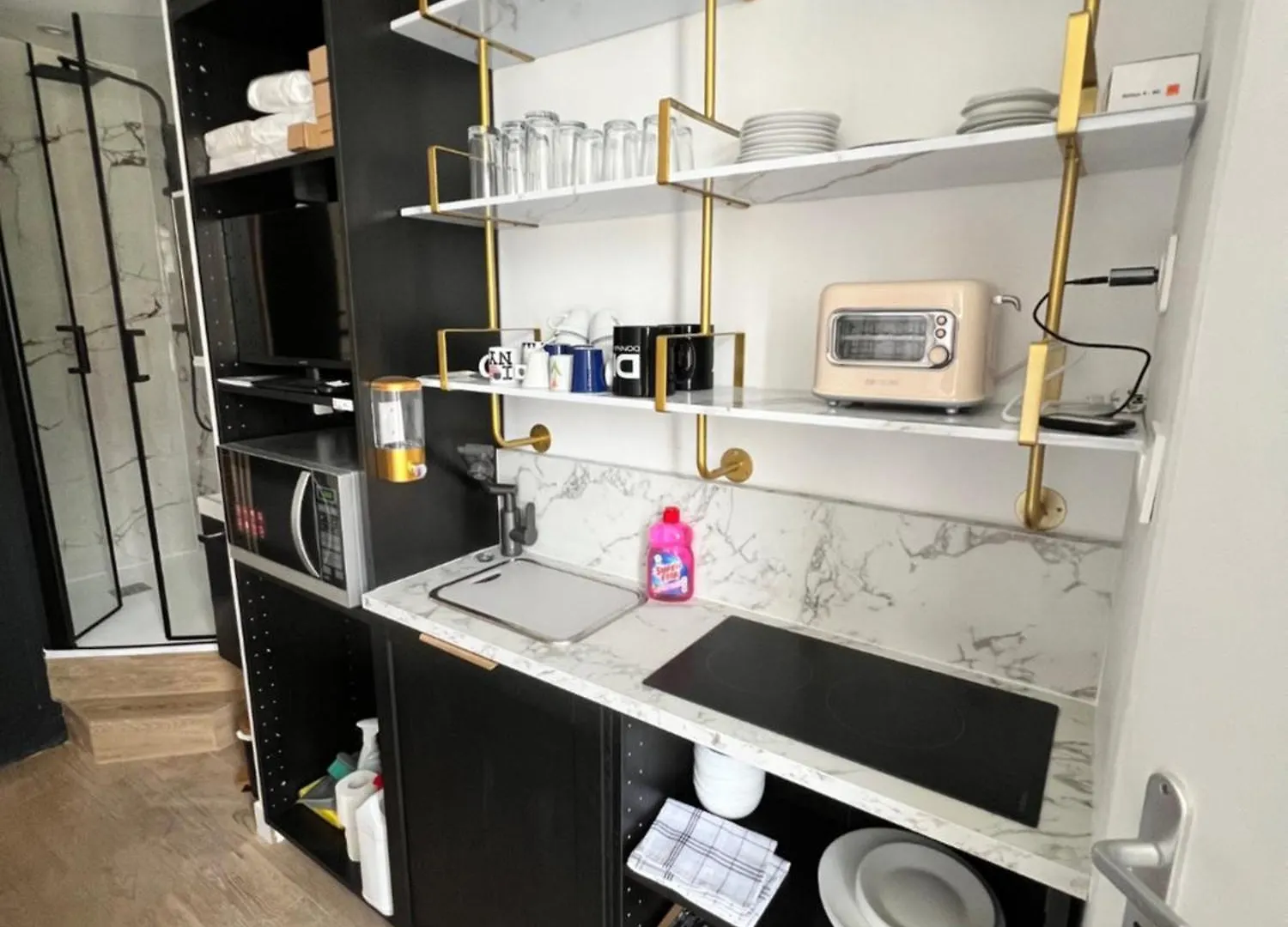 Batignolles, Montmartre Chambre 12M2 , Metro 13 Et 14 Παρίσι Διαμέρισμα